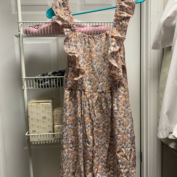 Floral Ruffle Romper - Picture 4 of 7